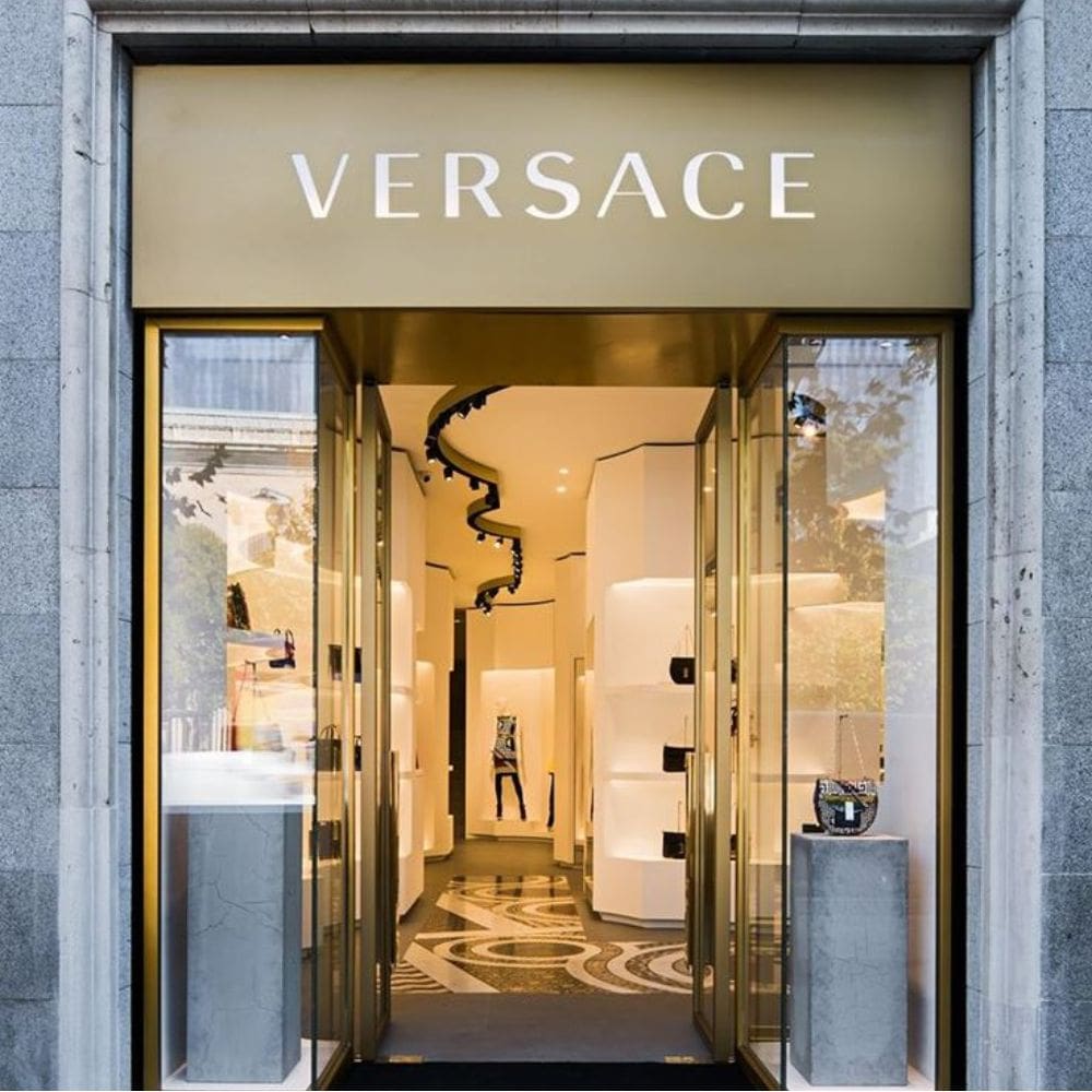 Versace – Calle de Serrano – Milla de Oro – imagen 1