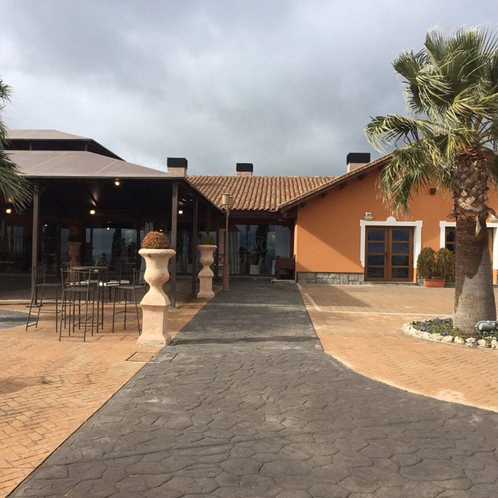Caserón de Araceli – Salones Y Fincas De Cele – Milla de Oro – Barrio Sala 5